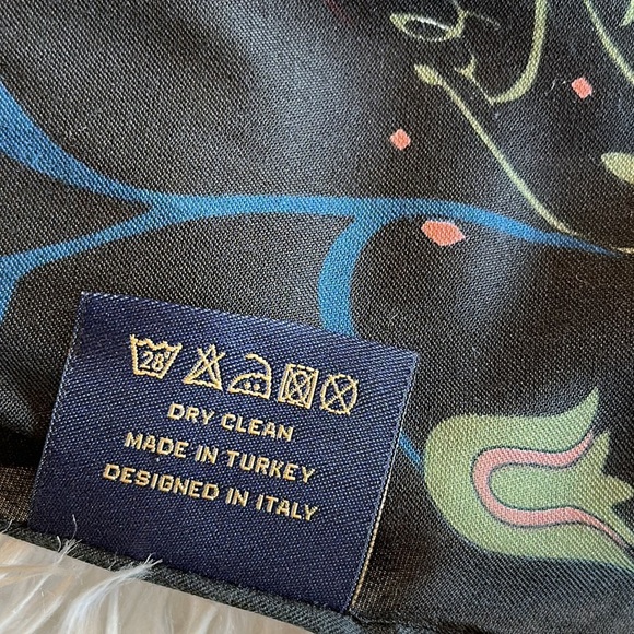 Macho Black Multicolored Abstract & Nature Turkish Print Wrap or Scarf - Picture 8 of 11